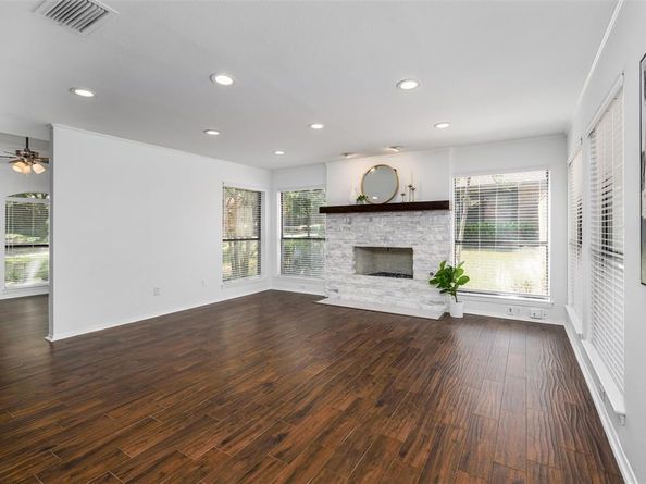 4045  Morman Lane , Addison Texas 75001