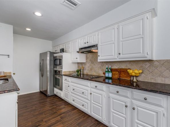 4045  Morman Lane , Addison Texas 75001