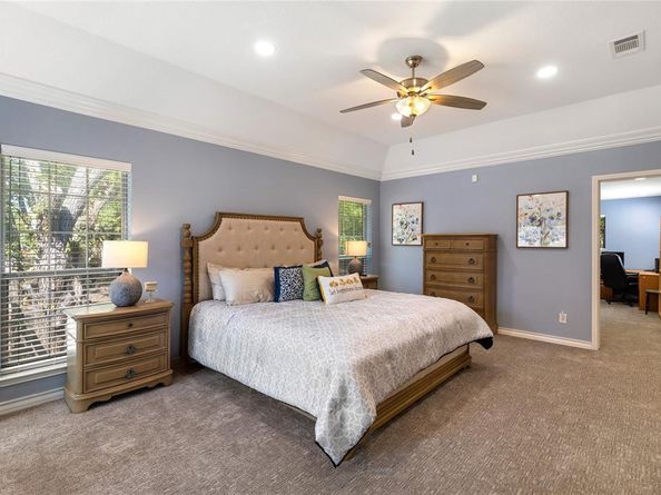 111  Creek Side Court , Kennedale Texas 76060