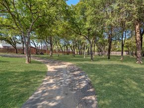 111  Creek Side Court , Kennedale Texas 76060