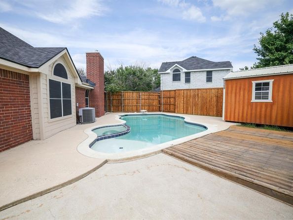 4315  Elgin Court , Grand Prairie Texas 75052