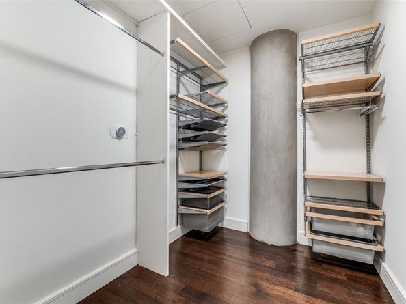 2408  Victory Park Lane  1134, Dallas Texas 75219