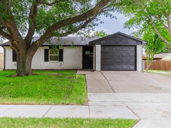 5512  Gates Drive 