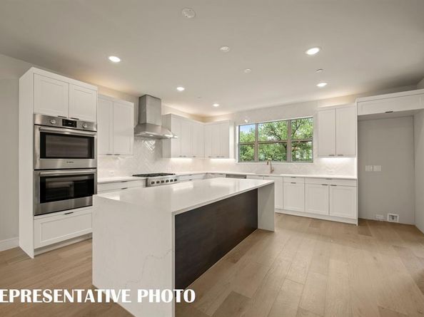 1336  Cherry Hills Lane , Irving Texas 75038