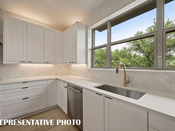 1336  Cherry Hills Lane , Irving Texas 75038