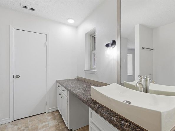 6908  Wilton Drive , Fort Worth Texas 76133