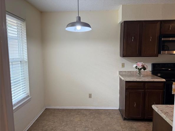811  Pebble Beach Drive , Garland Texas 75043