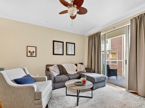 2004  Azure Pointe  , Richardson Texas 75080