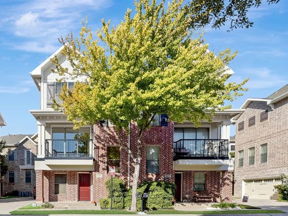 2004  Azure Pointe  , Richardson Texas 75080