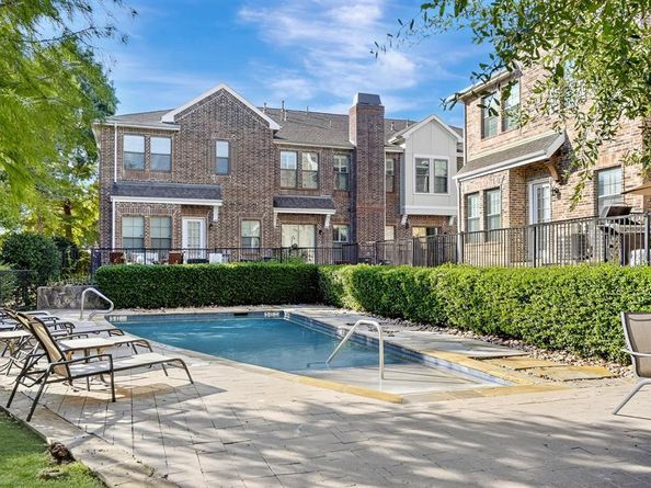 2004  Azure Pointe  , Richardson Texas 75080