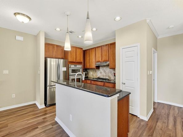 2004  Azure Pointe  , Richardson Texas 75080