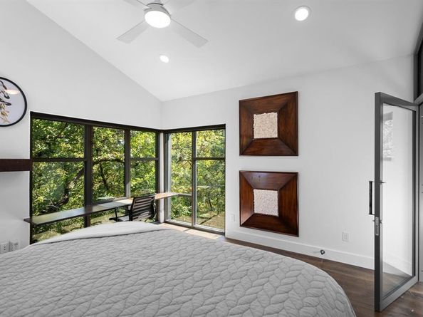 20  Horseshoe Drive , Highland Village Texas 75077