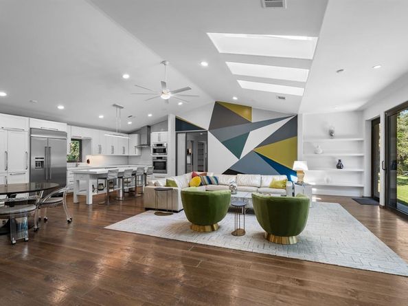 20  Horseshoe Drive , Highland Village Texas 75077