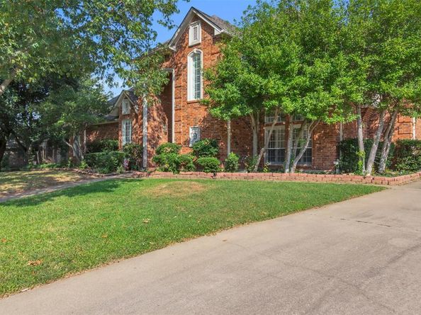 9  Royal Oaks Circle , Denton Texas 76210