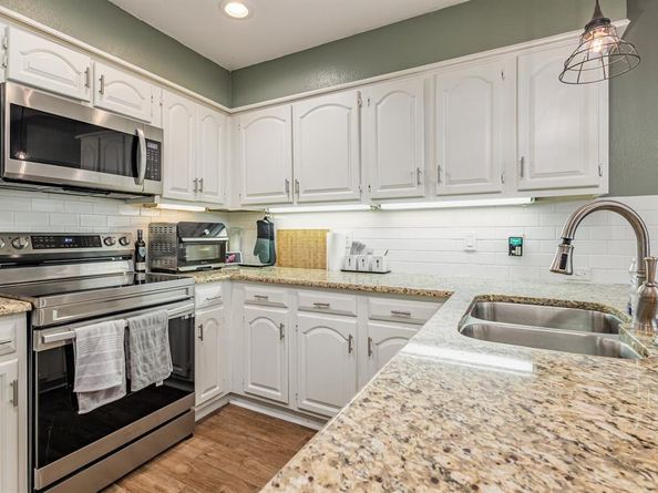 5100  Verde Valley Lane  178, Dallas Texas 75254