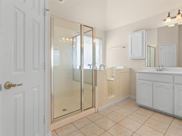 8801  Bloomfield Terrace , Fort Worth Texas 76123