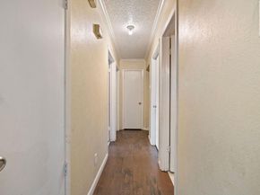 948  Meadowcove Circle , Garland Texas 75043