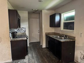 1920  Jb Jackson Jr Boulevard  J, Dallas Texas 75210