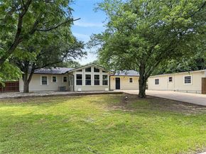 617  Dunaway Lane , Azle Texas 76020