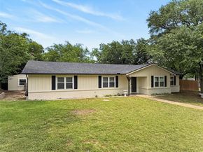 617  Dunaway Lane , Azle Texas 76020
