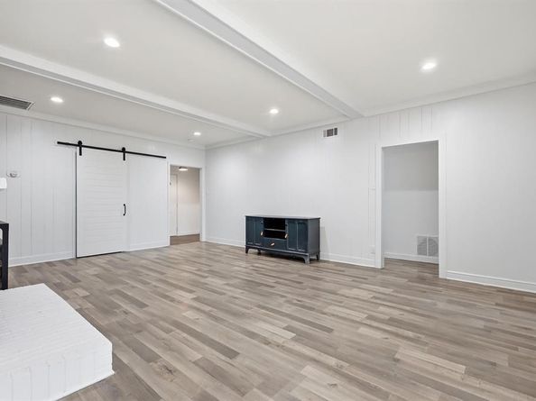 2010  Swansee Drive , Dallas Texas 75232