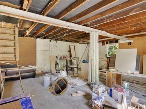 821  Gustav Street , River Oaks Texas 76114