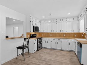 821  Gustav Street , River Oaks Texas 76114
