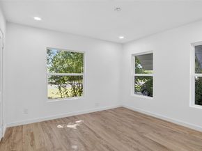 821  Gustav Street , River Oaks Texas 76114