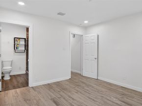 821  Gustav Street , River Oaks Texas 76114