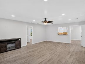 821  Gustav Street , River Oaks Texas 76114