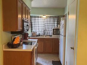 914  Pleasant Valley Road , Garland Texas 75040