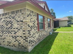 914  Pleasant Valley Road , Garland Texas 75040