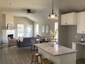 415  Cross Cut Drive , Arlington Texas 76018