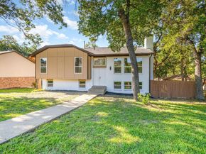 707 W Red Bird Lane , Dallas Texas 75232
