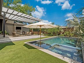 6933  Wabash Circle , Dallas Texas 75214