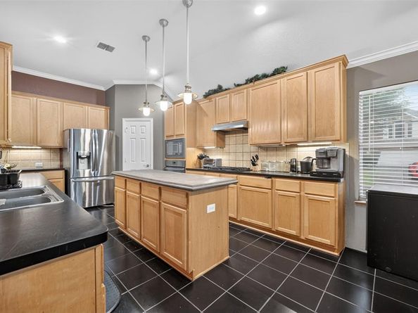 701  Boone Trail , Mansfield Texas 76063