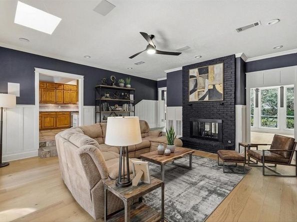1331  Travis Street , Denton Texas 76205