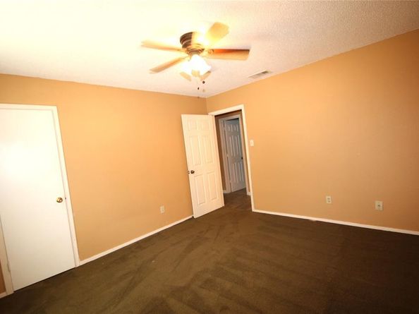 109  Australia Court , Glenn Heights Texas 75154