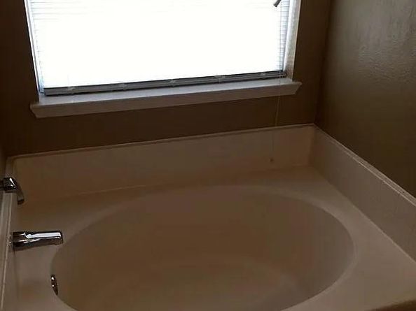 516  Ashdale Drive , Fort Worth Texas 76140
