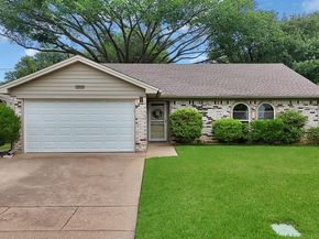 2609 N Capistrano Court , Arlington Texas 76015