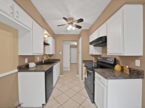 2609 N Capistrano Court , Arlington Texas 76015