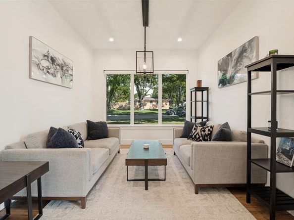 10226  Northlake Drive , Dallas Texas 75218
