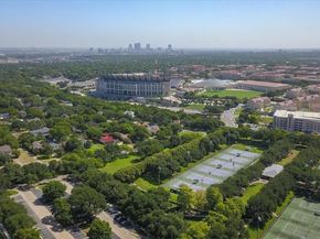 3105 W Devitt Street , Fort Worth Texas 76109