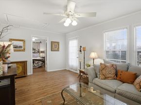 3105 W Devitt Street , Fort Worth Texas 76109