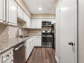 15912  Archwood Lane  1016, Dallas Texas 75248
