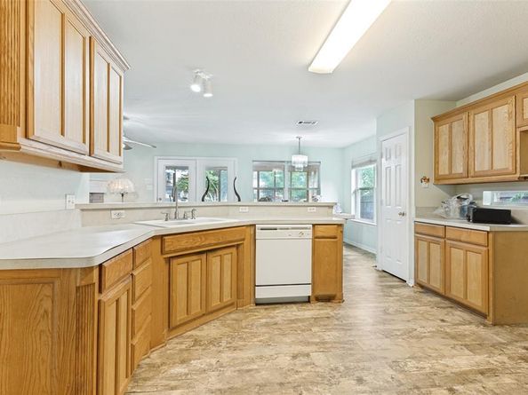 7429  Creekfall Drive , Fort Worth Texas 76137