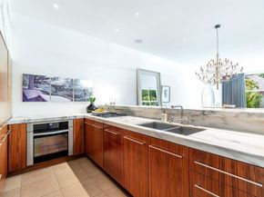 2845  Lee Street , Dallas Texas 75206