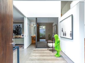 2845  Lee Street , Dallas Texas 75206