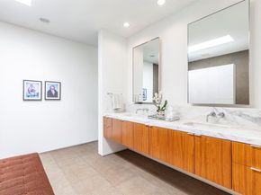 2845  Lee Street , Dallas Texas 75206
