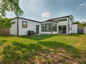 1942  McBroom Street , Dallas Texas 75212